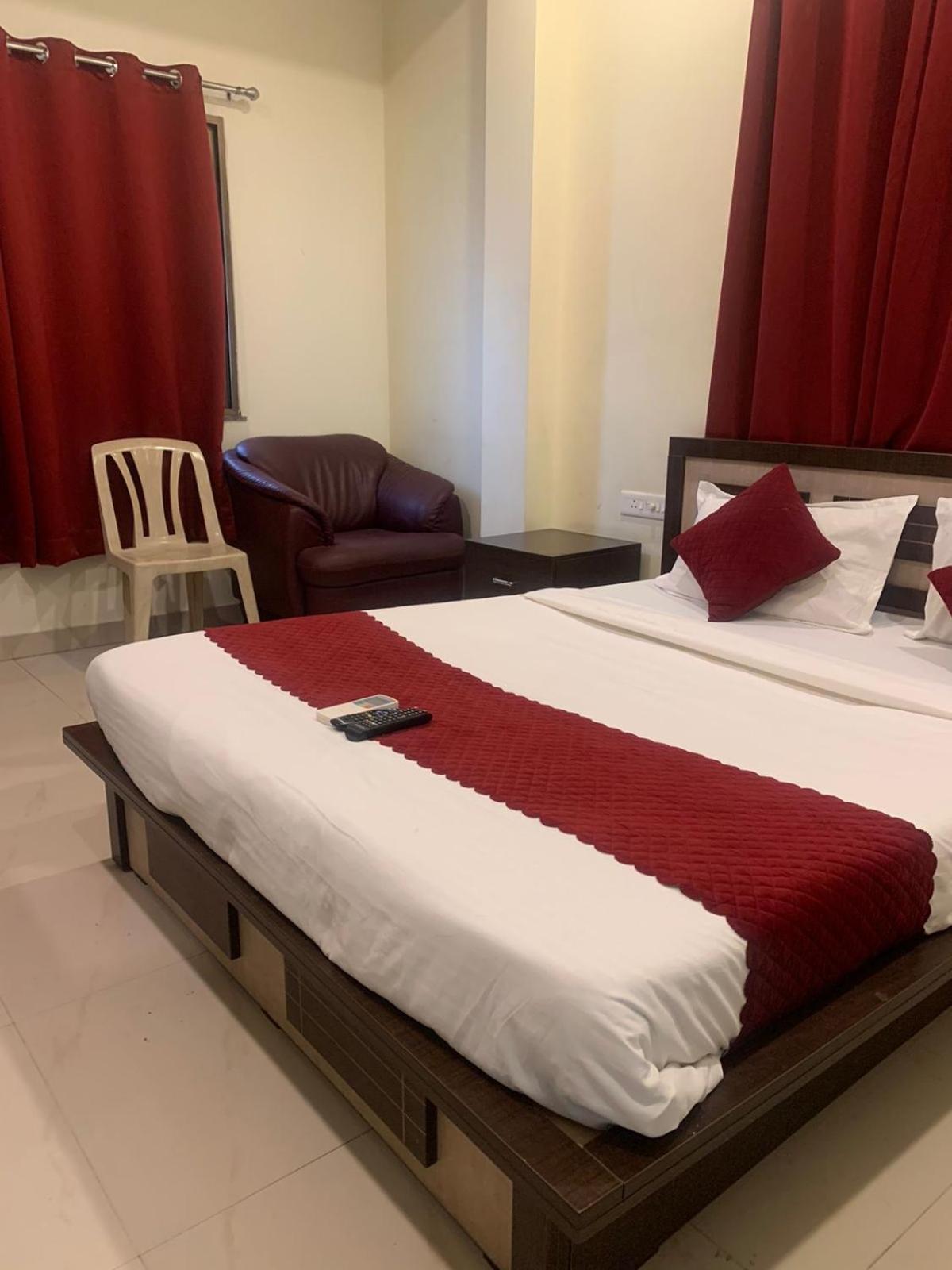 Silver Key Suites Nágpur Kültér fotó